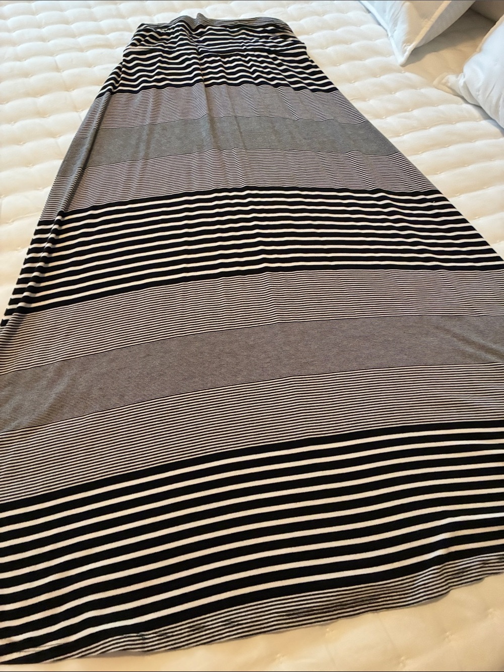 Merona dark navy and white Striped Maxi Skirt